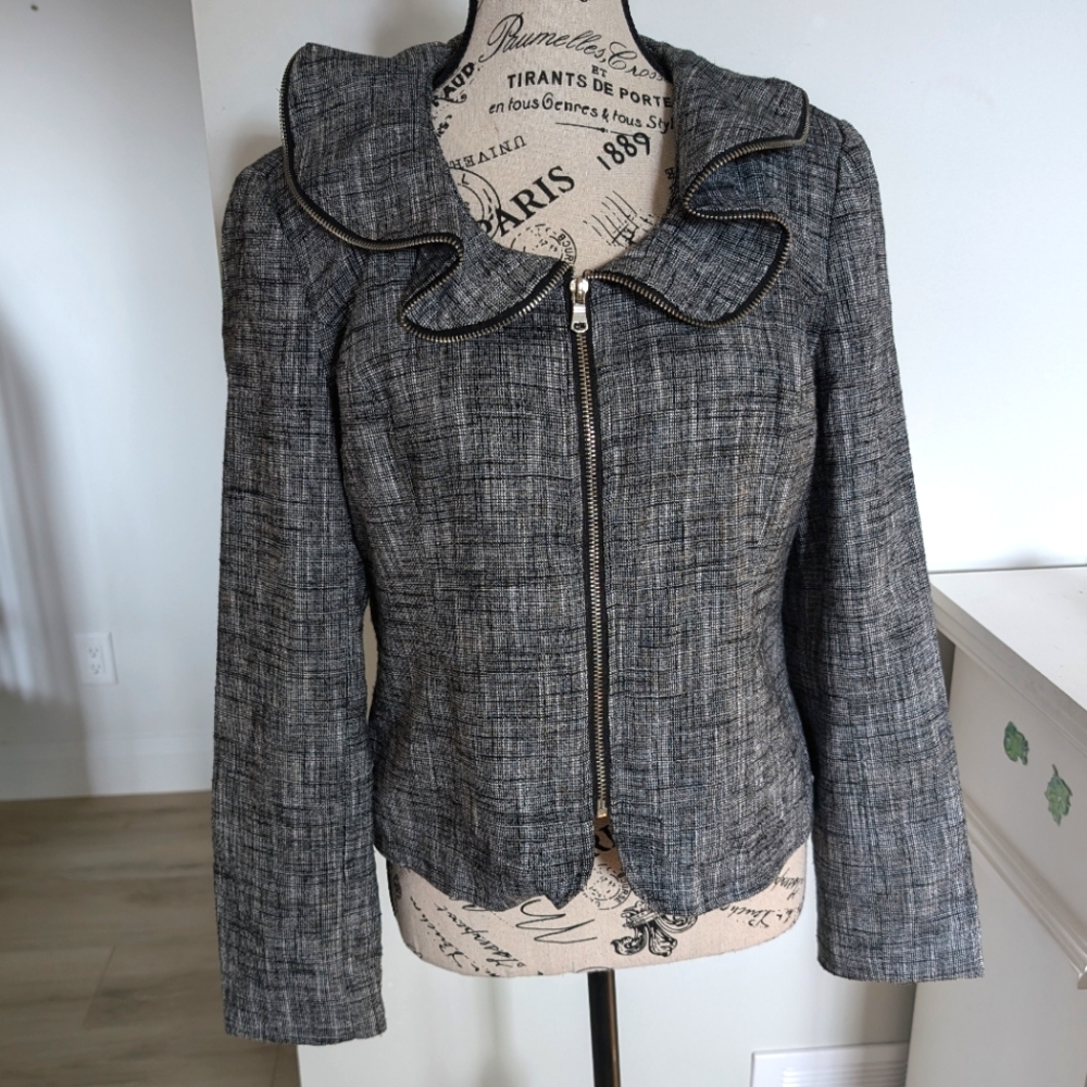 DRESSBARN | Women's Blk/Gray Scalloped Collar Linen Blend Zip Up Blazer